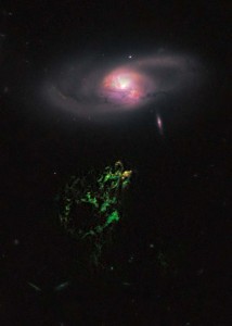 spaceoddity 670 214x300 Злая галактика