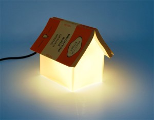 032011 book rest lamp 1 300x234 Светильник для отдыха книг