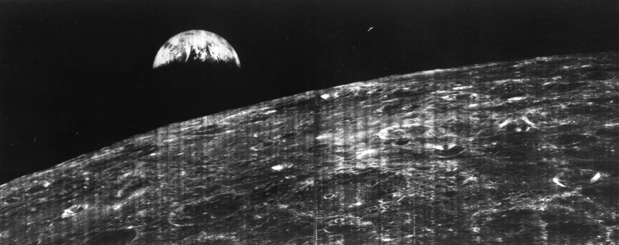 First image from moon original 880 Первая фотография Земли с Луны