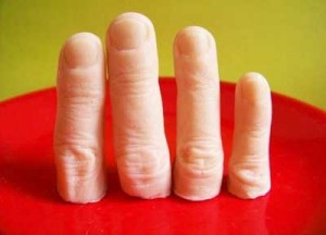 fingers 300x216 Заспиртованные пальцы